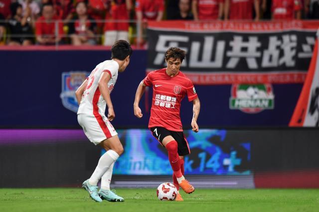 星空体育入口-【中超】韦世豪任意球破门后伤退 蓉城1比0亚泰