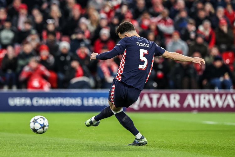 星空体育-米体：在签下亚基罗维奇后，佩里西奇成为国米冬窗的明确引援目标