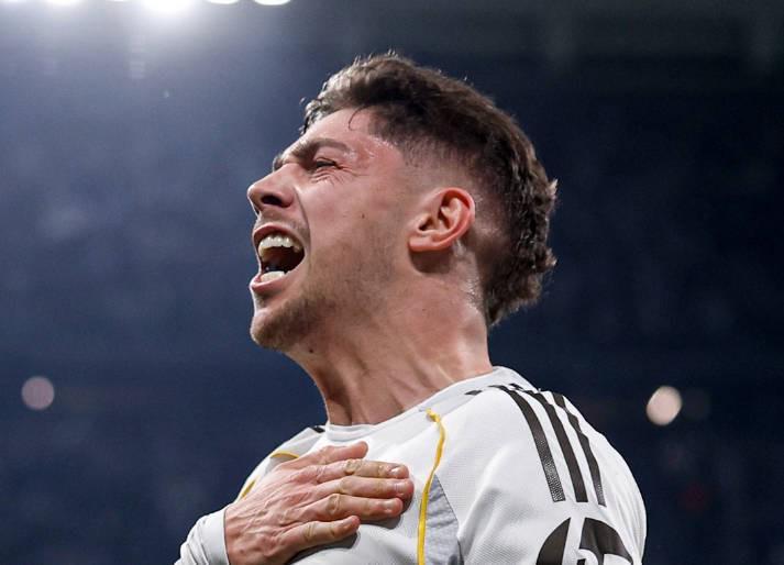 巴尔韦德vs曼城数据：完成帽子戏法，4抢断+3解围+1拦截