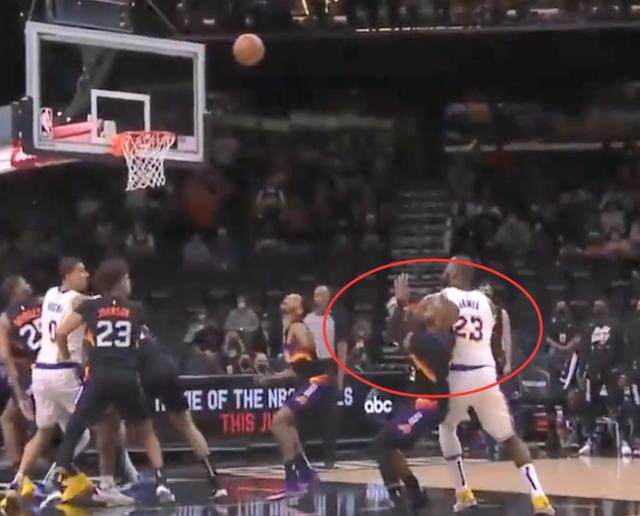 星空体育娱乐平台-保罗詹姆斯上演相爱相杀 沃格尔：保罗动作太危险